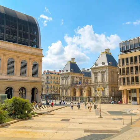Spacieux Et A Cordeliers Lyon