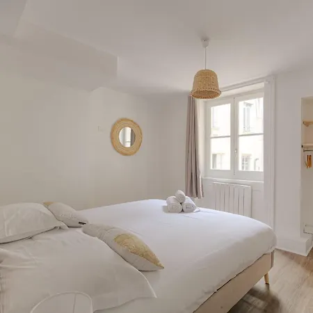 Apartment Spacieux Et A Cordeliers Lyon