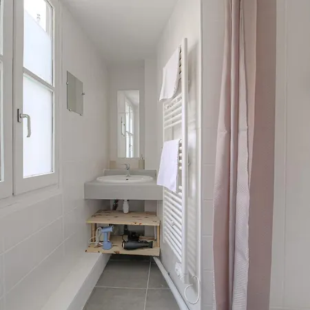 Apartment Spacieux Et A Cordeliers Lyon