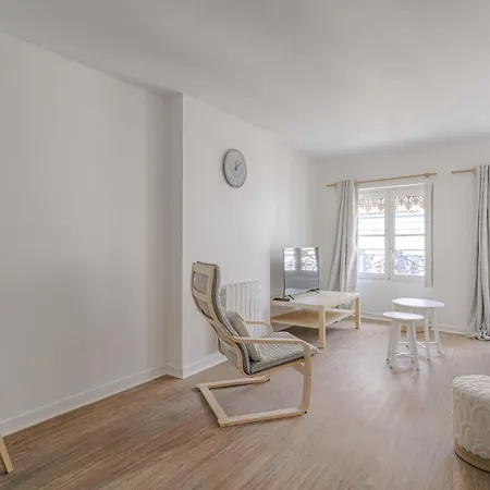 Apartment Spacieux Et A Cordeliers